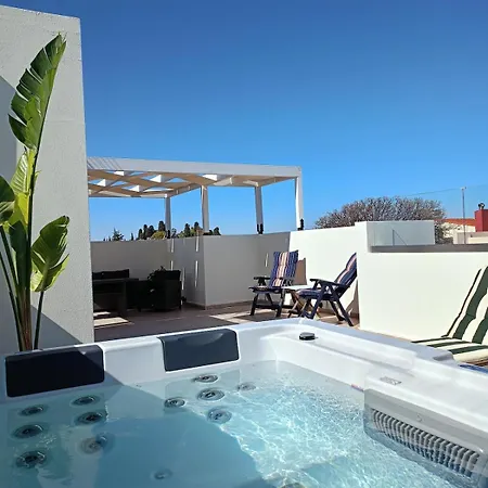 Sunny Palm Apartamento Ialisos